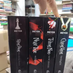 Sách: Trọn bộ Chạng Vạng, Trăng Non, Nhật Thực, Hừng Đông (B1)