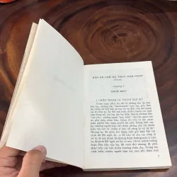 II Văn Học: Văn Thơ Hồ Chí Minh _ Tác Phẩm Và Dư Luận - 2002 999256