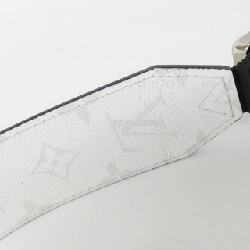 Túi đeo chéo ngoài trời Louis Vuitton Taiga Lama M30873 610745