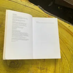 A PRACTICAL ENGLISH USAGE - MICHAEL SWAN 737245