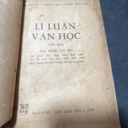 Lí luận văn học tập 2 Trần Đình Sử-Phương Lựu-Nguyễn Xuân Nam 1987 332465