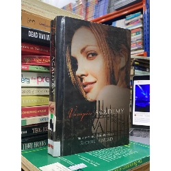 VAMPIRE ACADEMY - Richelle Mead 174873