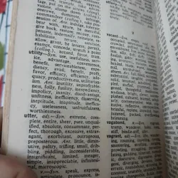 A DICTIONARY OF SYNONYMS AND ANTONYMS [Đồng nghĩa & Trái nghĩa] by Joshep Devin  762522