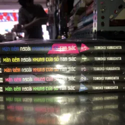 Màn đêm ngoài khung cửa sổ tam giác - Tomoko Yamashita 1003170
