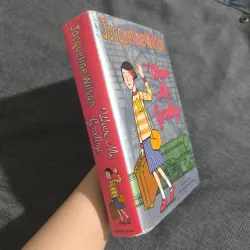 (Hard cover) Wave Me Goodbye - Jacqueline Wilson  777864