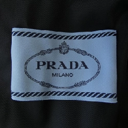 Áo khoác PRADA với logo hình tam giác 292061 S222 1WQ8 632279