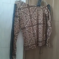 Áo nữ họa tiết da beo