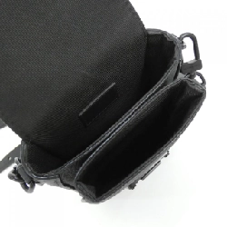 Túi xách đeo vai Louis Vuitton Trillon Monogram S Lock Vertical Wearable Wallet M81524 - Hàng hiệu Chính hãng 767014