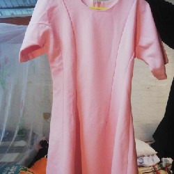 Váy hồng dễ thương, size M, còn khá mới 23413