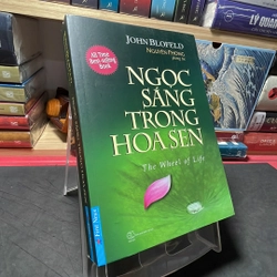 Ngọc sáng trong hoa sen John Blofeld 302911