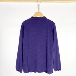 Áo Thun Hàn , chất mềm co giãn.
Size M L
