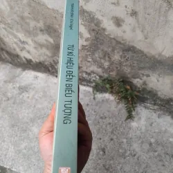 Từ kí hiệu đến biểu tượng do Trịnh Bá Đĩnh chủ biên  1006750