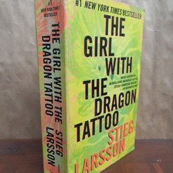 The Girl with the Dragon Tattoo by Stieg Larsson - sách ngoại văn đã qua sử dụng