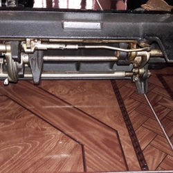 MÁY MAY GIA ĐÌNH CỔ ĐIỂN TRUYỀN THỐNG THƯƠNG HIỆU SINCO. ĐÃ QUA SỬ DỤNG. 276519