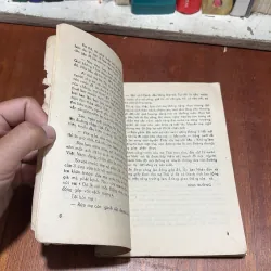 [Sách 8x] - II Văn Học Lịch Sử: Người Phụ Nữ Mới - 1985 797584