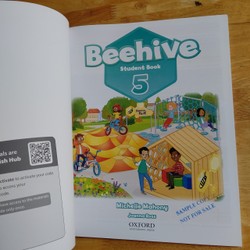 Sách học tiếng Anh cho bé - "Beehive - Student book - With Online Practice - 5"