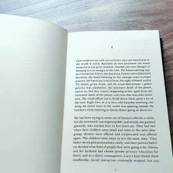 Just Like You: Two Opposites Fall Unexpectedly in Love - Nick Hornby 723014