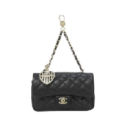 Túi charm AP4760 của Chanel
