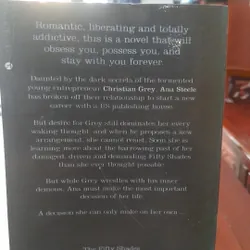 EL James - FIFTY SHADES Darker 562463