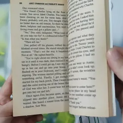 Full Bloom - Janet Evanovich & Charlotte Hughes 1027582