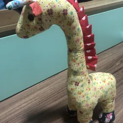 Thú bông hưu cao cổ + tặng xếp hình