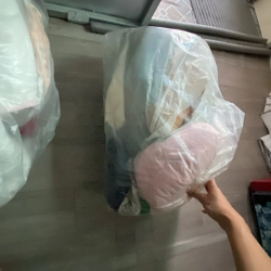 2 túi đồ dành cho mẹ và bé còn xài tốt. 405997