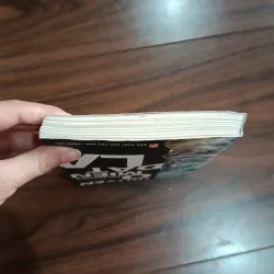 Truyện ở những miền đất lạ 757466