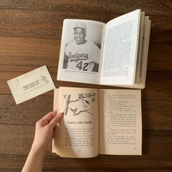 Set 2 cuốn 2 cuốn Scholastic Biography, Used 532106