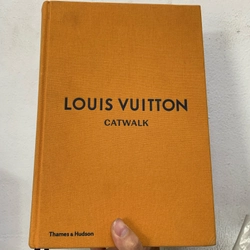 Louis vuitton catwalk. 