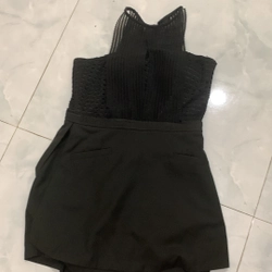 Đầm màu đen size s mới  332925