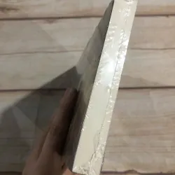 Con Nhân Mã Ở Trong Vườn - Moacyr Scliar Giá bìa: 209k | Giá bán: 99k 757228