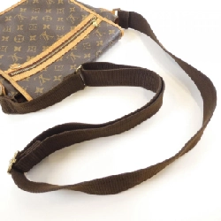 Túi đeo chéo Monogram PM M40106 của Louis Vuitton 613637