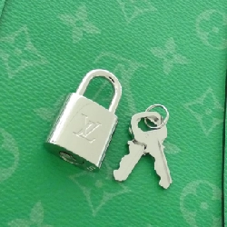 Túi Boston Louis Vuitton Taiga Lama Keepall Bandoulière 45cm M31046 614863