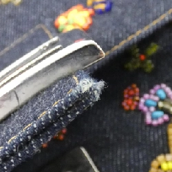 Túi xách vai Fendi Baguette 26424 - Hàng hiệu Authentic 776684