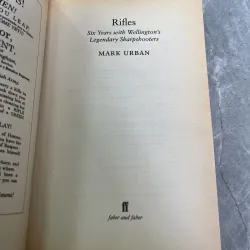 RIFLES - MARK URBAN 797394