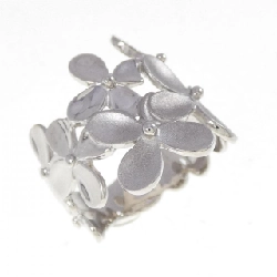 Nhẫn hoa K18WG - Hàng hiệu Authentic