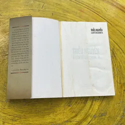 TRIỀU NGUYỄN VÀ LỊCH SỬ CỦA CHÚNG TA nhiều tác giả 689632