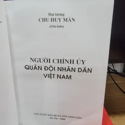 Người chính ủy 572759
