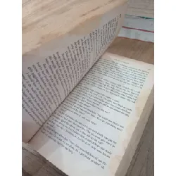 A clash of kings - George R.R. Martin 701543