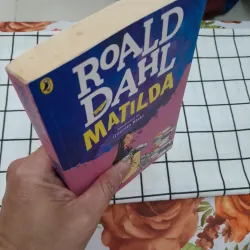 Ngoại văn Anh_ Roald Dald. MATILDA Illust. by Quentin. Puffin book.  786578