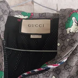 Áo khoát nữ hiệu Gucci size M 735655