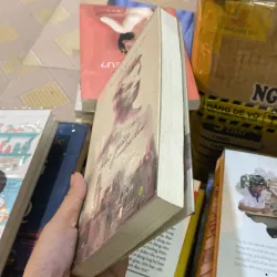 Lạc giữa niềm đau  972357