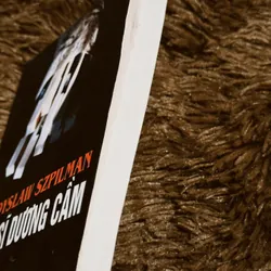 Nghệ sĩ dương cầm (chữ ký dịch giả) 698298