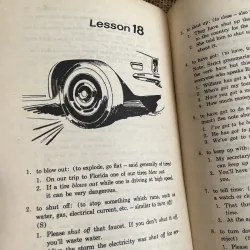 Thành ngữ tiếng Anh- REVISED EDITION ESSENTIAL IDIOMS IN English 1017545