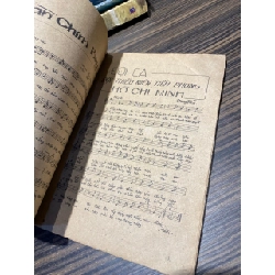 Tập bài hát mẫu giáo cấp một, cấp hai 1011509