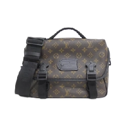 Túi đeo chéo Louis Vuitton Monogram Macassar LV Trail Messenger M46972