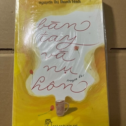 bàn tay và nụ hôn