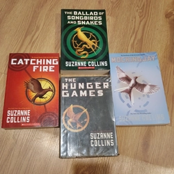 Bộ 4 cuốn The Hunger Games tiếng Anh, chất lượng đọc ổn