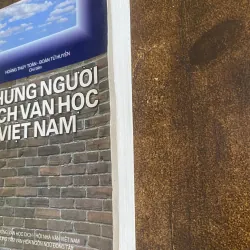 Những người dịch Văn học Việt Nam- công ty sách Đông Tây 1019486