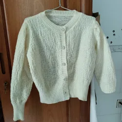 mình pass đồng giá 50k , Đồ còn new 99% . Mình chỉ mới mặc thưt 